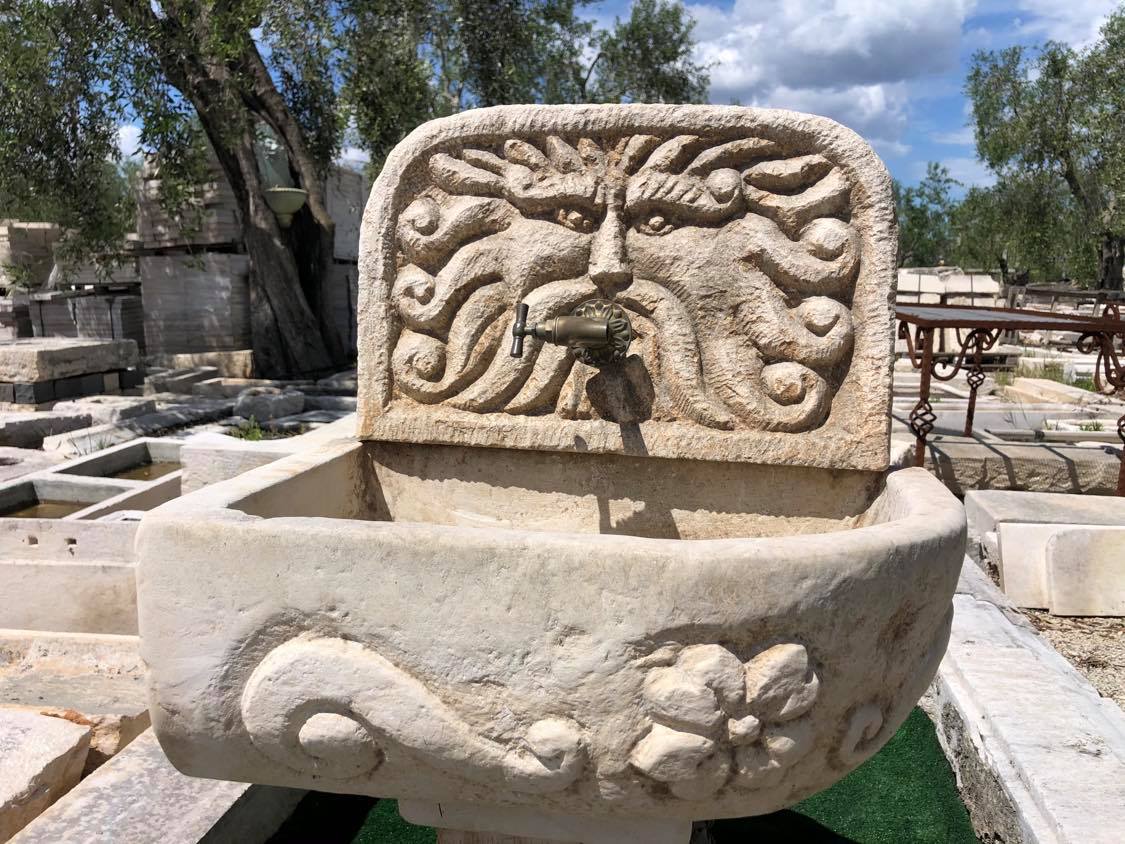 Fontana Angolare