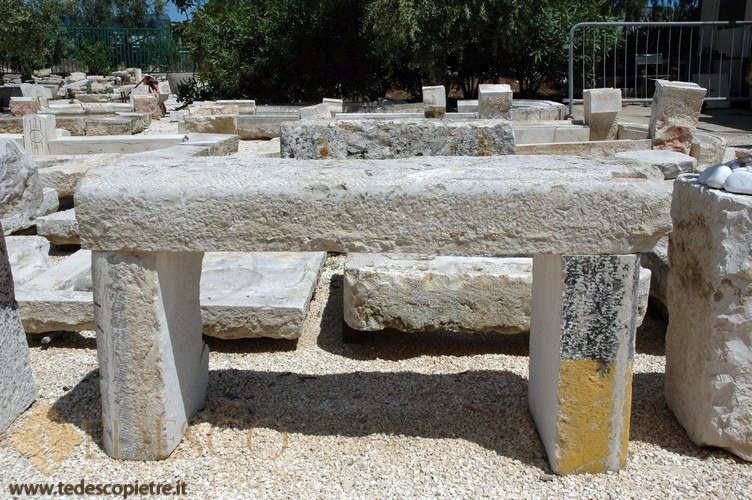 Panchina in Pietra Antica