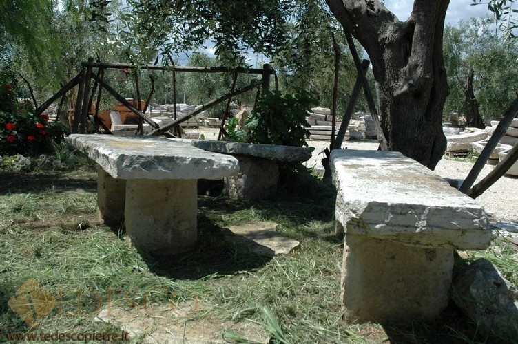 Panchina in Pietra