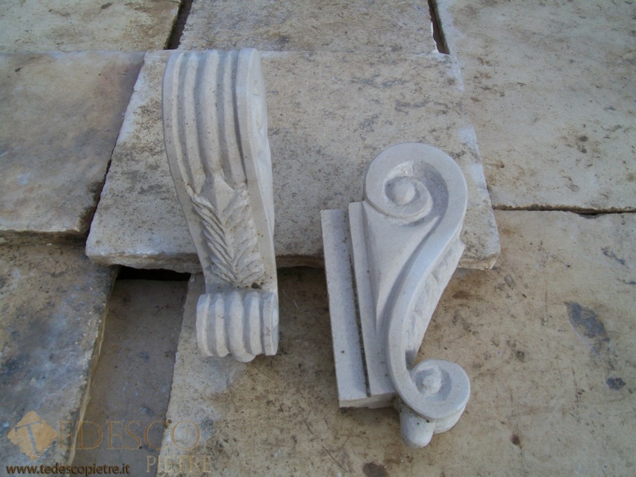 Reggimensole in pietra