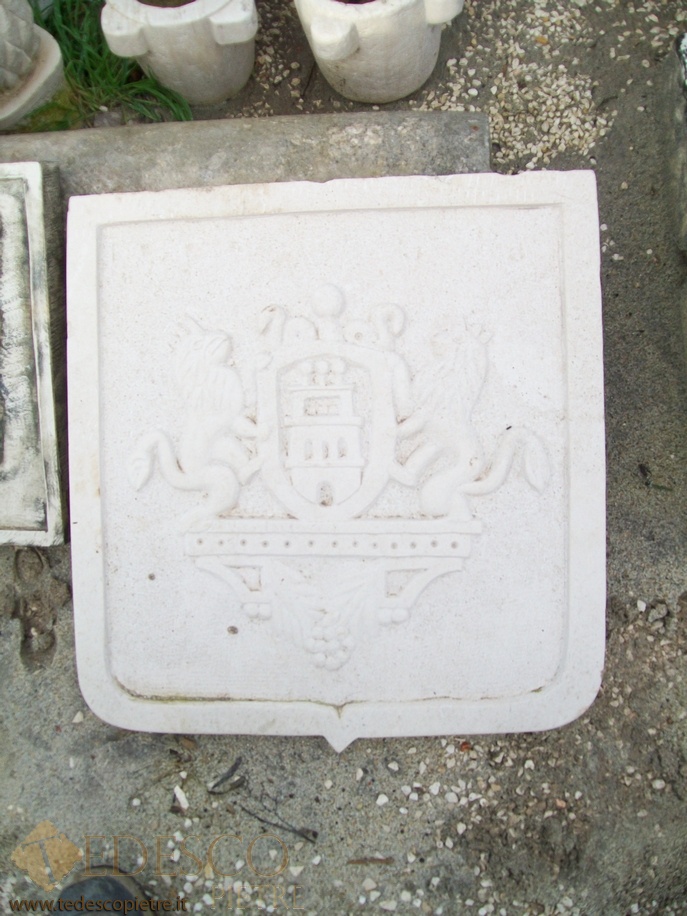 Stemma in pietra