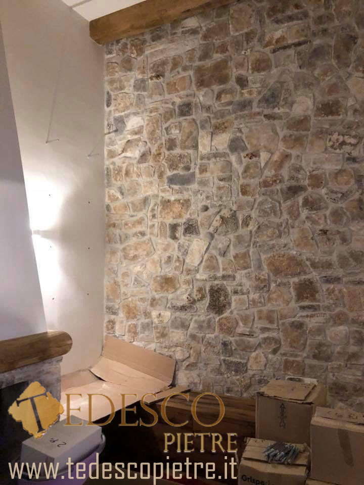 Rivestimento in Pietra Antica